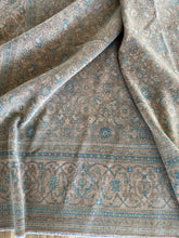 Load image into Gallery viewer, Vintage Mahal 9’8” x 12’8”