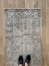 Load image into Gallery viewer, Vintage Turkish 2’2” x 6’10”
