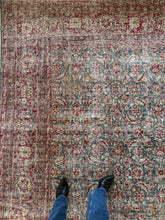 Load image into Gallery viewer, Vintage Turkish 8’8” x 12’1”
