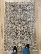 Load image into Gallery viewer, Antique Hamadan 2’8” x 4’3” bird pattern floral
