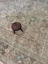 Load image into Gallery viewer, Vintage Mahal 8’7” x 11’6”
