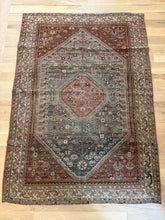 Load image into Gallery viewer, Antique Siraz 3’6” x 5’
