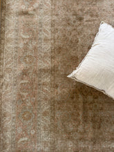 Load image into Gallery viewer, Vintage Tabriz 10’ x 16’
