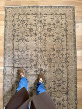 Load image into Gallery viewer, Vintage Turkish 3’9” x 7’
