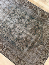 Load image into Gallery viewer, Antique Malayer 4’11” x 10’8”
