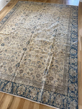 Load image into Gallery viewer, Vintage Turkish 7’11” x 11’1”
