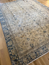 Load image into Gallery viewer, Vintage Turkish 7’11” x 11’1”

