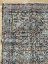 Load image into Gallery viewer, Antique Malayer 3’2” x 11’7”
