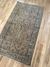 Load image into Gallery viewer, Vintage Turkish 3’8” x 6’11”
