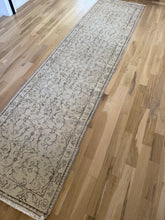 Load image into Gallery viewer, Vintage Turkish 2’9” x 11’
