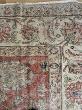 Load image into Gallery viewer, Vintage Turkish 8’10” x 11’

