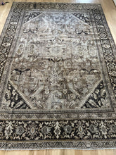 Load image into Gallery viewer, Antique Mahal 7’2” x 10’3”

