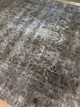 Load image into Gallery viewer, Antique Tabriz 9’6” x 11’8”
