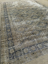 Load image into Gallery viewer, Antique Isparta 11’3” x 15’6”
