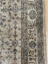 Load image into Gallery viewer, Vintage Turkish 8’1” x 11’5”

