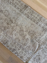 Load image into Gallery viewer, Vintage Turkish 2’3” x 6’5”
