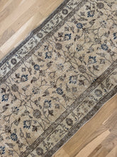 Load image into Gallery viewer, Vintage Turkish 2’9” x 9’9”
