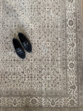 Load image into Gallery viewer, Vintage Kayseri 6’6” x 9’1”
