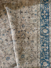 Load image into Gallery viewer, Vintage Turkish 4’10” x 12’11”

