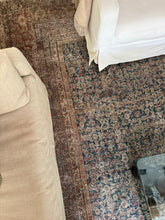 Load image into Gallery viewer, Antique Mahal 11’10” x 14’3”
