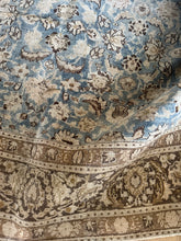 Load image into Gallery viewer, Vintage Doroksh 10’ x 12’10”
