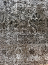 Load image into Gallery viewer, Antique Tabriz 9’6” x 11’8”
