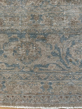 Load image into Gallery viewer, Antique Tabriz 9’5” x 14’2”
