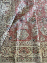Load image into Gallery viewer, Vintage Turkish 8’10” x 11’
