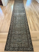 Load image into Gallery viewer, Antique Malayer 3’ x 15’6”

