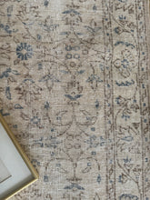 Load image into Gallery viewer, Vintage Turkish 3’11” x 6’9”

