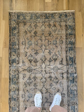 Load image into Gallery viewer, Vintage Turkish 3’ x 10’10”
