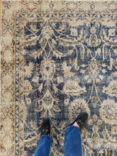 Load image into Gallery viewer, Vintage Turkish 6’ x 8’10”
