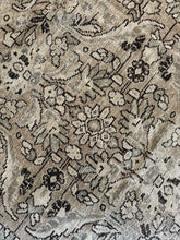 Load image into Gallery viewer, Antique Mahal 7’4” x 10’6”
