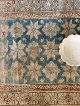 Load image into Gallery viewer, Antique Malayer 2’10” x 6’1”
