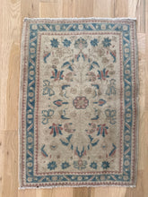 Load image into Gallery viewer, Vintage Oushak 1’10” x 2’7”
