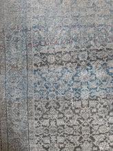 Load image into Gallery viewer, Antique Tabriz 4’8” x 5’10”
