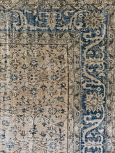 Load image into Gallery viewer, Vintage Turkish 9’4” x 12’10”
