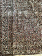 Load image into Gallery viewer, Antique Malayer 4’6” x 9’5”
