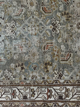 Load image into Gallery viewer, Antique Malayer 3’ x 15’6”
