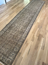 Load image into Gallery viewer, Vintage Turkish 2’11” x 13’2”
