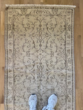 Load image into Gallery viewer, Vintage Turkish 2’9” x 11’
