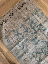 Load image into Gallery viewer, Antique Malayer 3’ x 10’
