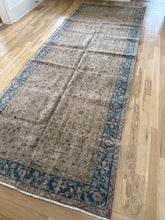 Load image into Gallery viewer, Vintage Turkish 4’10” x 12’11”
