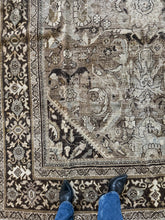 Load image into Gallery viewer, Antique Mahal 7’2” x 10’3”
