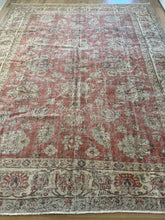 Load image into Gallery viewer, Vintage Turkish 8’10” x 11’
