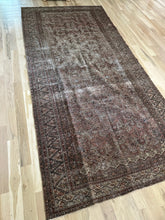 Load image into Gallery viewer, Antique Malayer 4’6” x 9’5”
