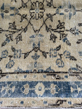 Load image into Gallery viewer, Vintage Turkish 2’8” x 5’
