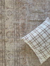 Load image into Gallery viewer, Vintage Turkish 7’ x 10’2”
