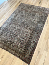 Load image into Gallery viewer, Antique Malayer 4’3” x 6’9”
