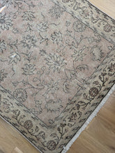 Load image into Gallery viewer, Vintage Turkish 3’1” x 12’11”
